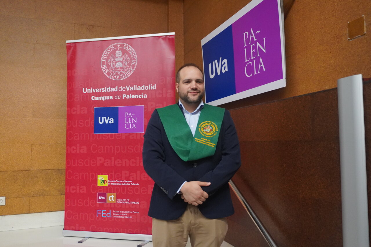 Graduación de estudiantes en Relaciones Laborales y Recursos Humanos en Palencia