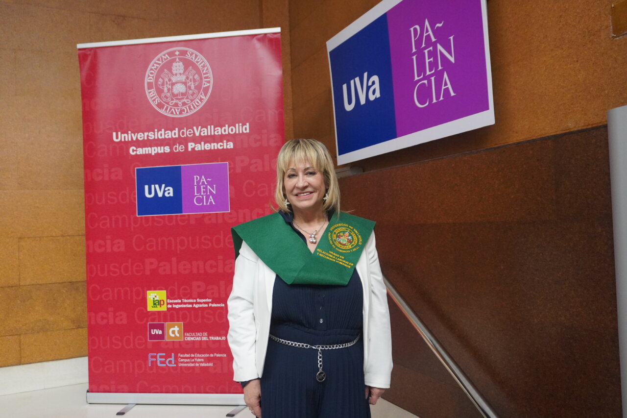 Graduación de estudiantes en Relaciones Laborales y Recursos Humanos en Palencia