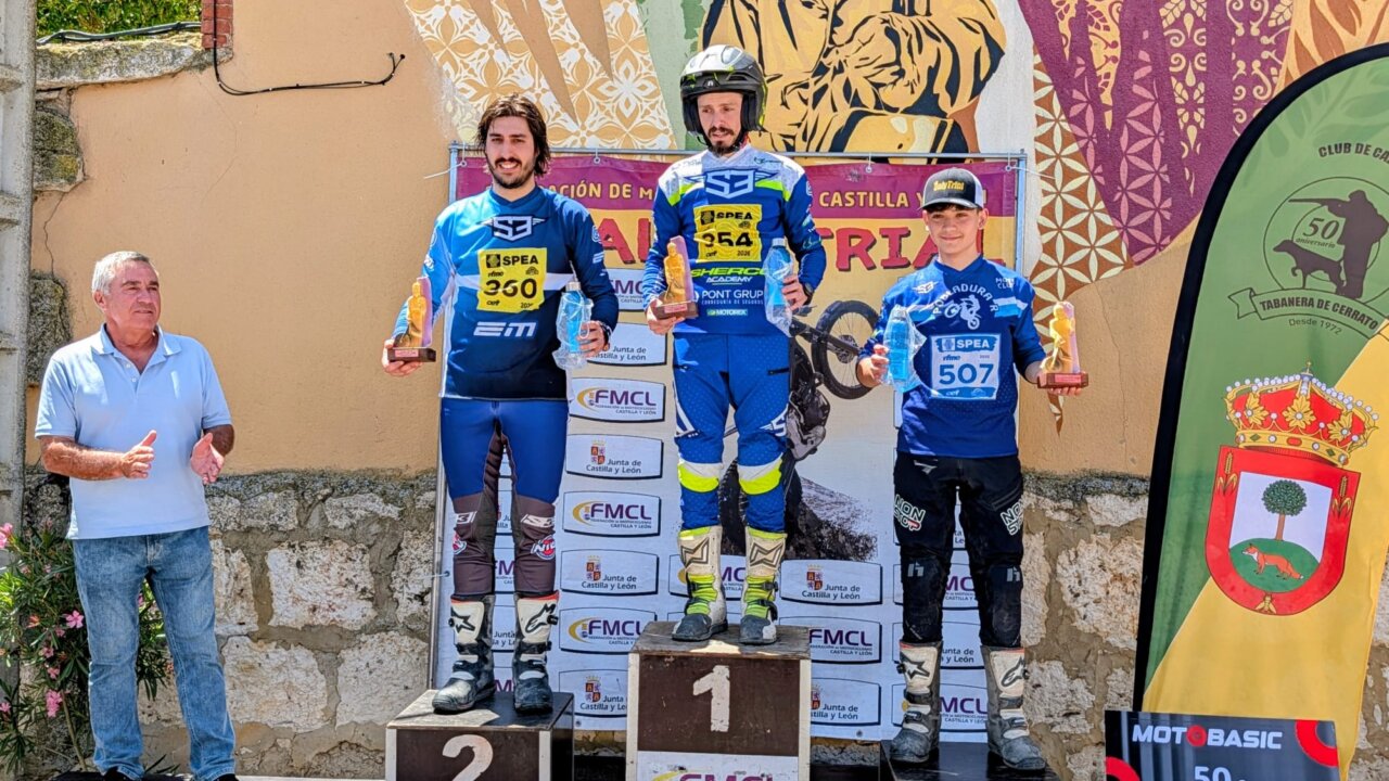 Tres campeones del Trial regional en Tabanera de Cerrato con trofeos