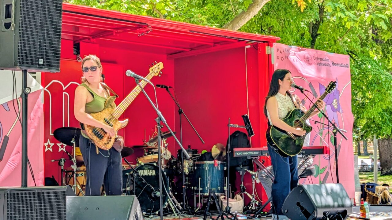 Músicas en vivo durante el Vermú sonoro en Palencia