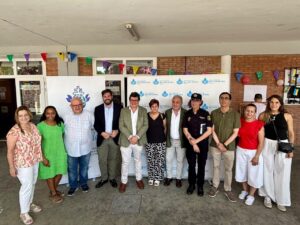 Grupo de personas en el centro de protección internacional Teranga en Palencia