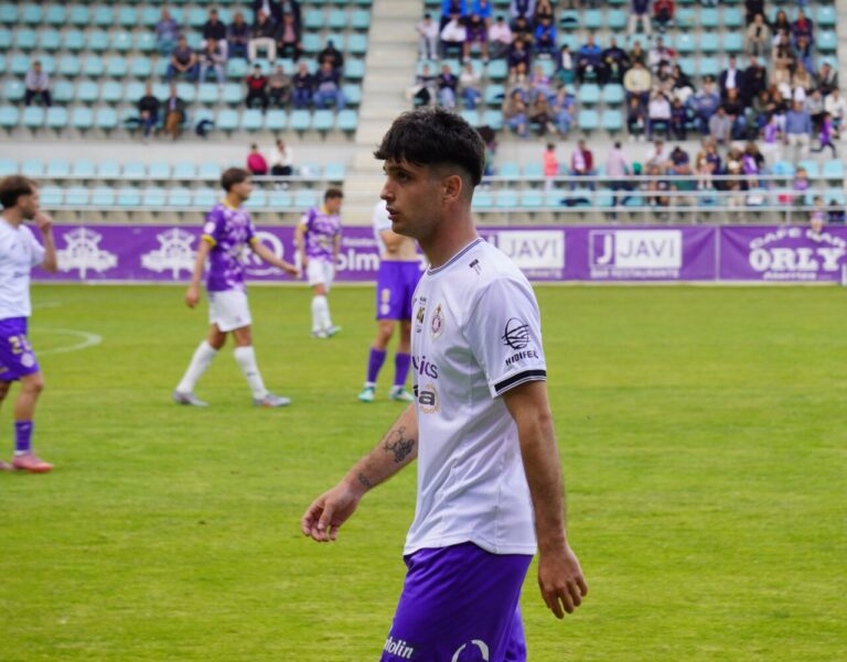 Bruno Citores en el campo durante un partido de fútbol