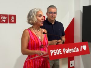 Ana Casado hablando sobre el Plan Estatal de Vivienda en Palencia