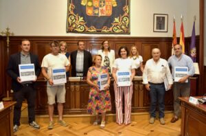 Entrega de inventarios patrimoniales a representantes de entidades locales en Palencia