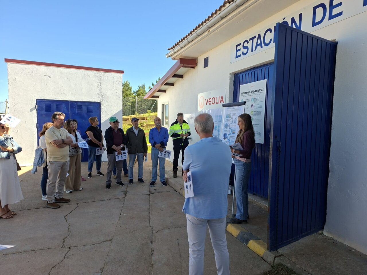 Inauguración de un filtro de carbón activado en Herrera de Pisuerga