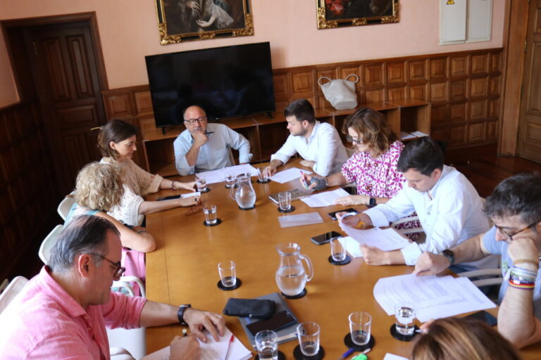 Reunión de la Junta de Gobierno Local sobre la Bolsa de Empleo de la Banda Municipal de Música