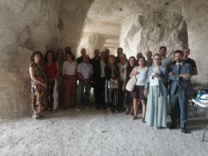 Miembros del comité durante la visita a las Minas de Yeso en Hornillos de Cerrato
