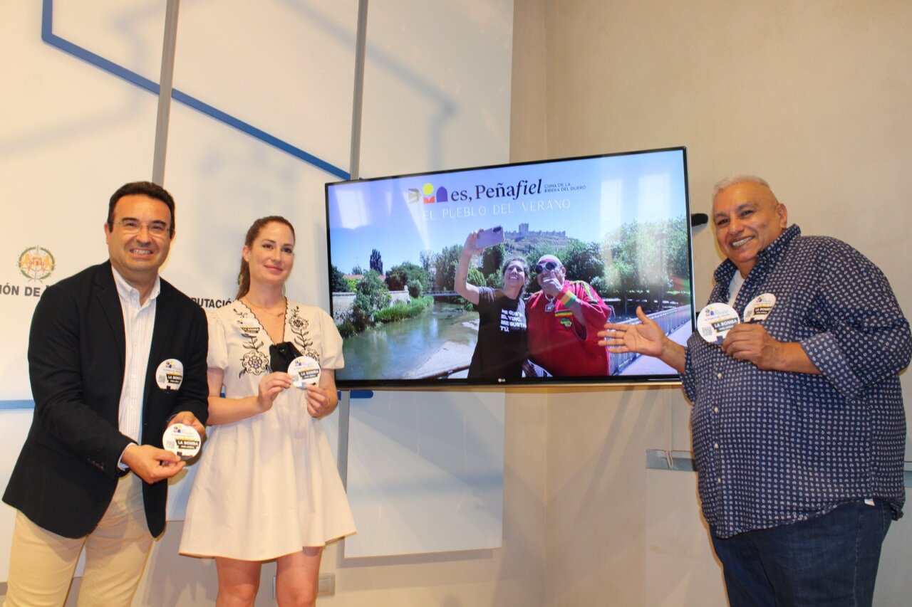 Presentación de la campaña turística de Peñafiel con King África