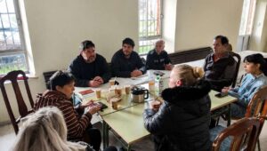 Reunión de miembros de Izquierda Unida en San Pedro de Cansoles