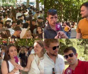 Grupo de jóvenes en la Plaza Los Robles durante el vermut de San Juanillo