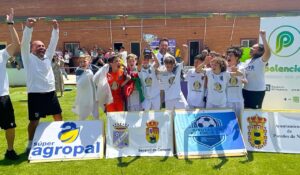 Celebración del Vitória de Guimarães tras ganar la Diputación Palencia Cup