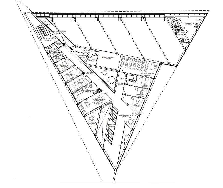 Plano del nuevo parque de bomberos en Venta de Baños con diseño triangular.