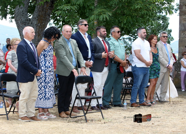 Asistentes en la romería de las Fiestas del Carmen en Barruelo