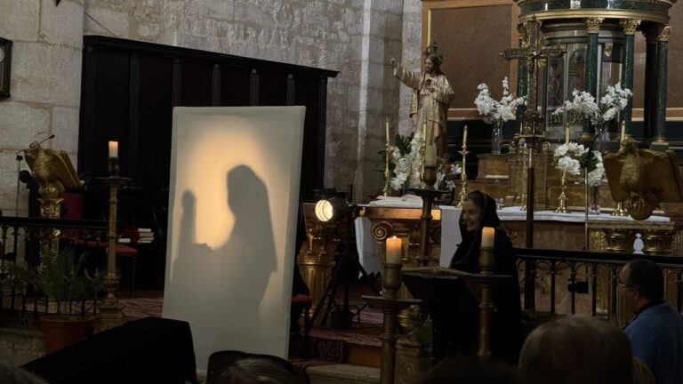 Representación del cortejo fúnebre de Juana I de Castilla en Torquemada