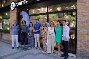 Visita del Ayuntamiento a Roams tras recibir el Premio Inspira 2026
