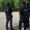 Agentes de la Policía Nacional observando en un parque en Palencia