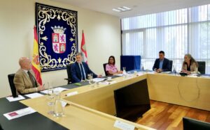 Reunión de vicepresidentes y consejeros en las Cortes de Palencia