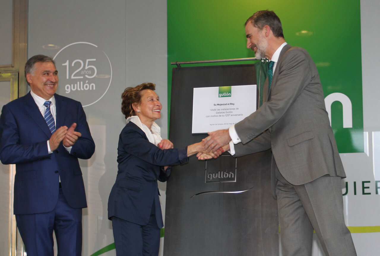 Inauguración del 125 aniversario de Galletas Gullón con la presencia de autoridades.