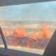 Vista de un incendio forestal en Villamartín desde un vehículo.