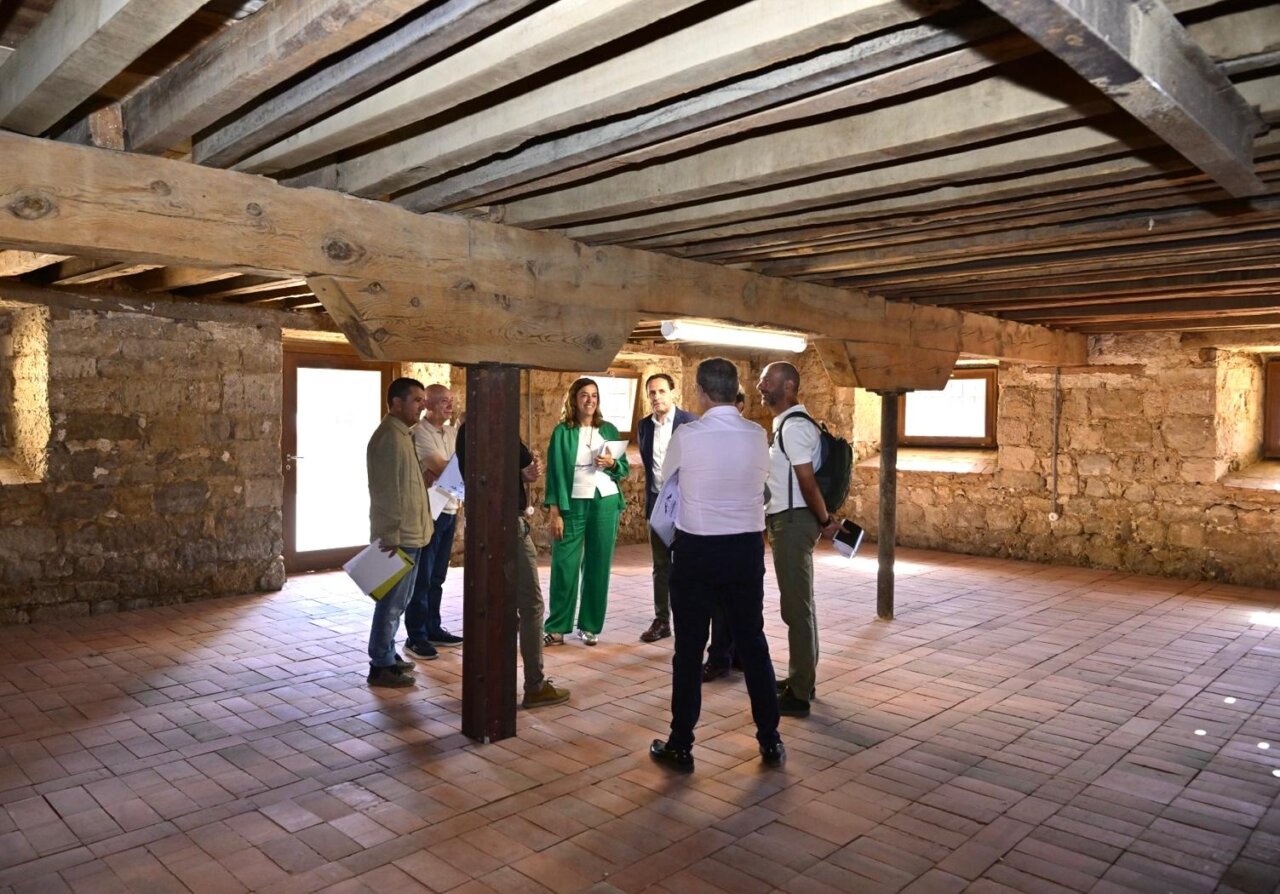 Reunión sobre la inversión en el Canal de Castilla para ecoturismo