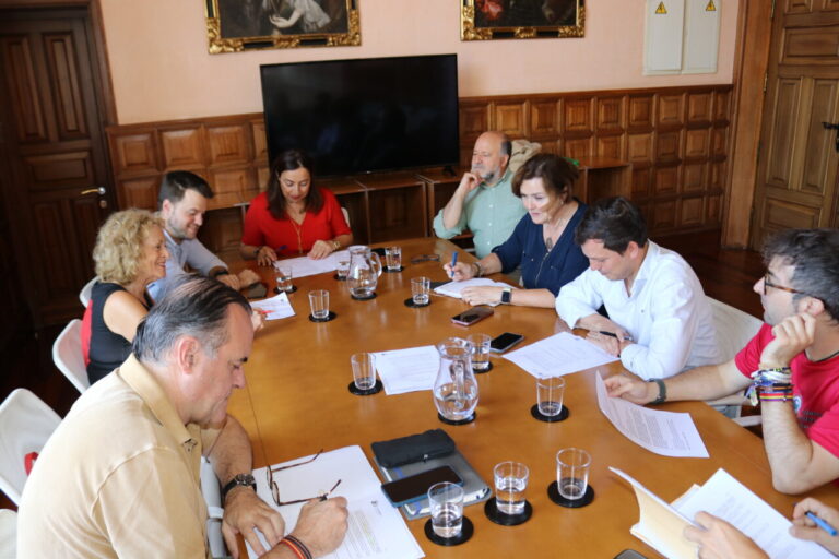 Reunión de la Junta de Gobierno Local de Palencia sobre subvenciones