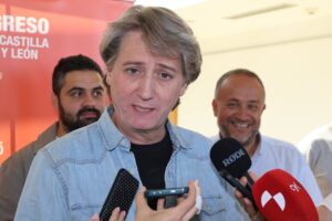Martínez hablando sobre la prevención de incendios en Palencia