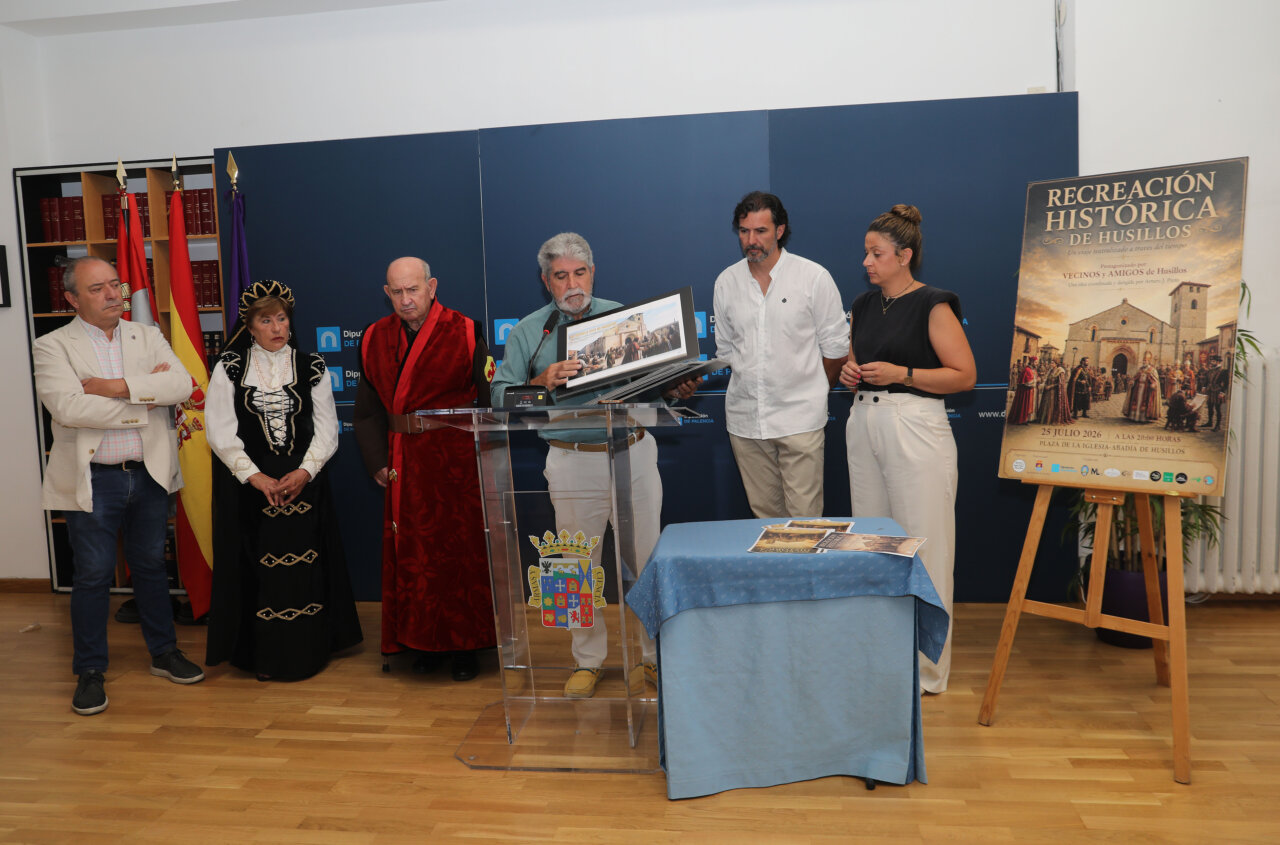 Presentación de la Recreación Histórica de Husillos con varios participantes