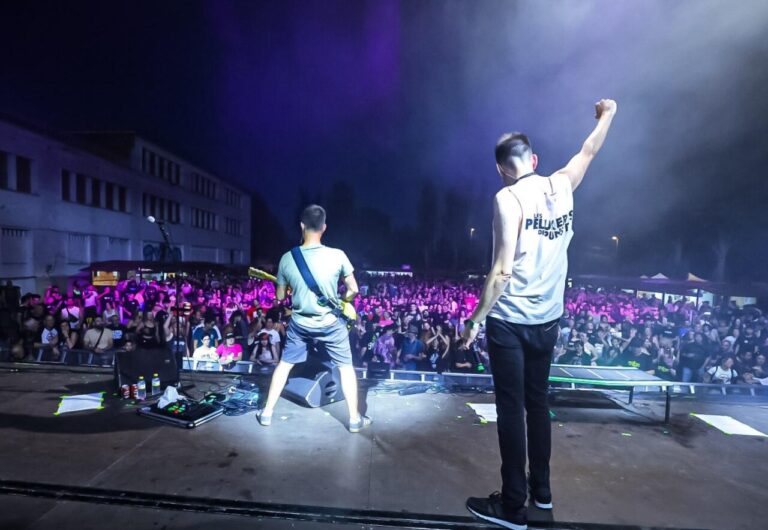 Actuación en el XIV VdB Rock con gran afluencia de público