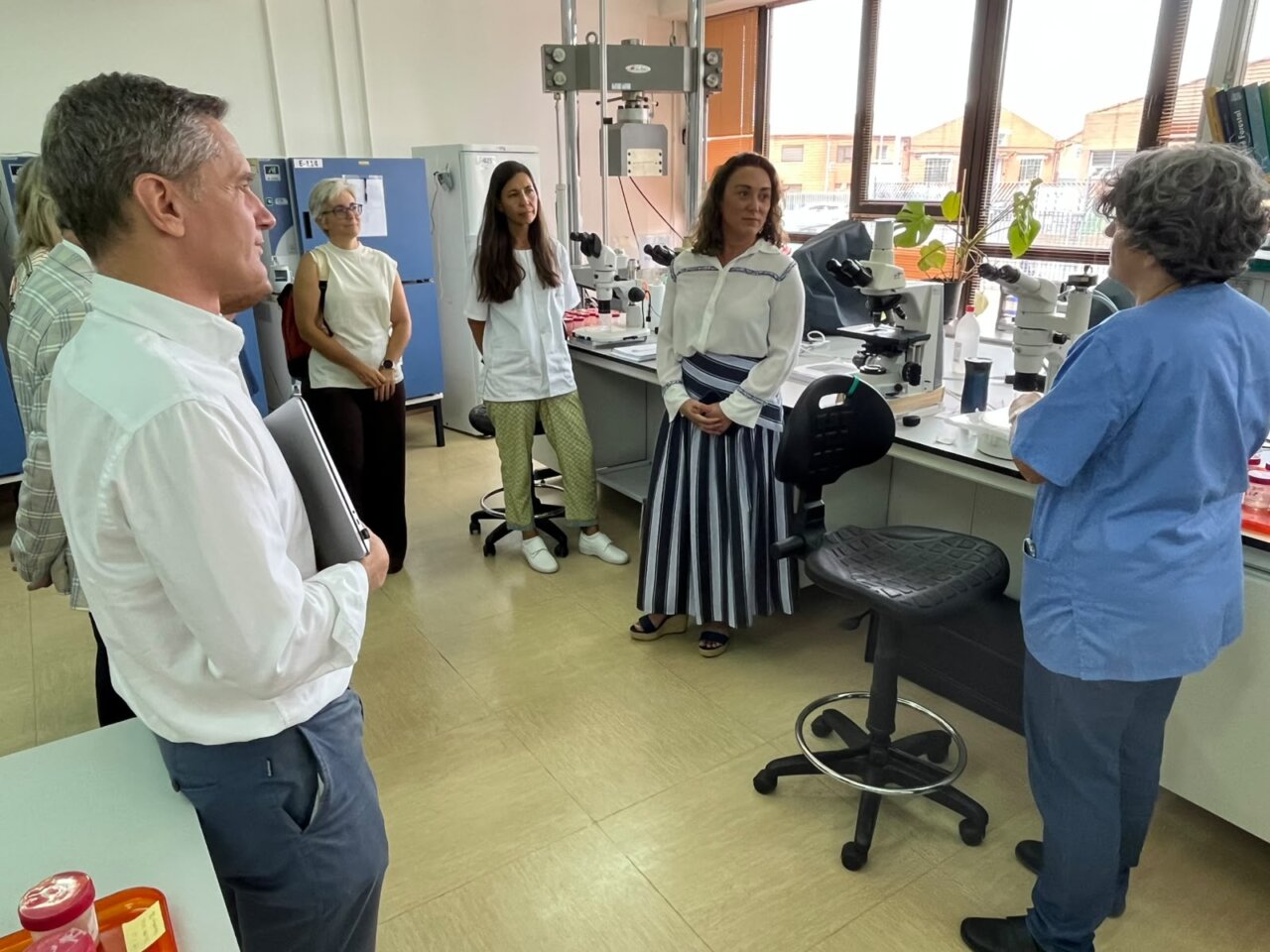 Visita a laboratorio del Centro de Sanidad Forestal en Palencia