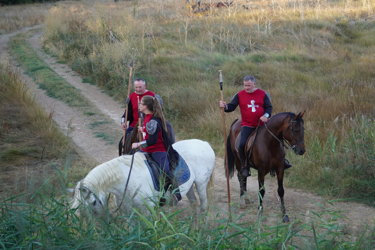 Participantes en la batalla Nabal en Monzón de Campos con caballos