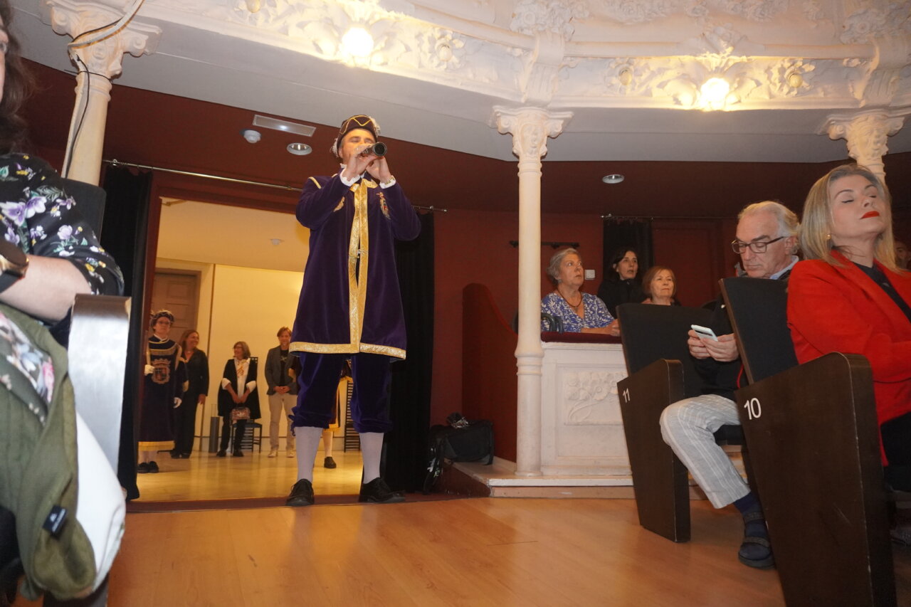 Pregón literario en el Teatro Principal de Palencia con AJO