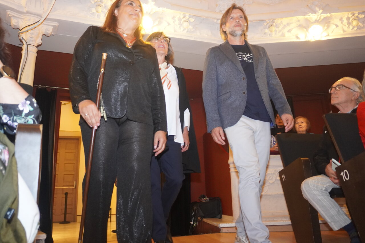 Momentos del pregón literario en el Teatro Principal de Palencia