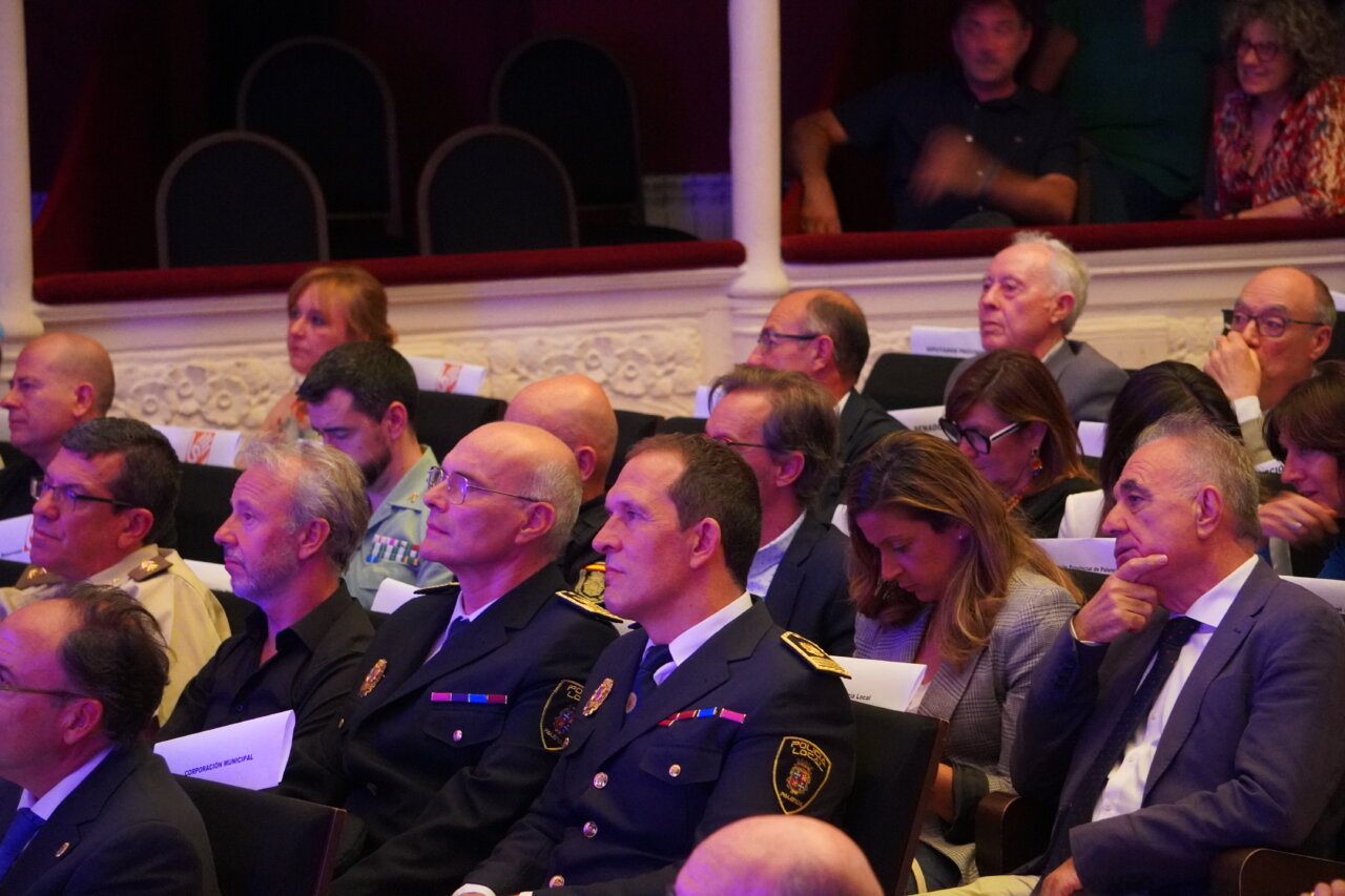 Asistentes en el pregón literario de San Antolín 2026 en Palencia