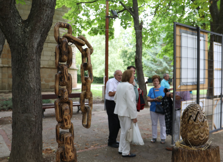 Esculturas de madera en la exposición Expo Aire en Palencia.