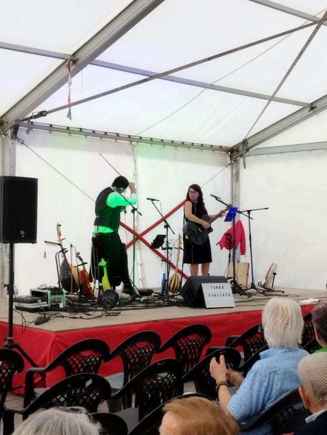Actuación musical en la Feria del Camino Olvidado en Guardo