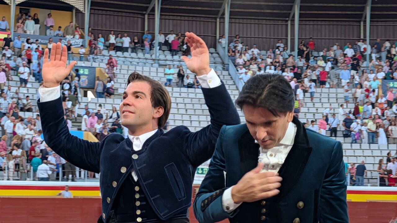 Diego Ventura y Sebastián Fernández tras la corrida en Palencia