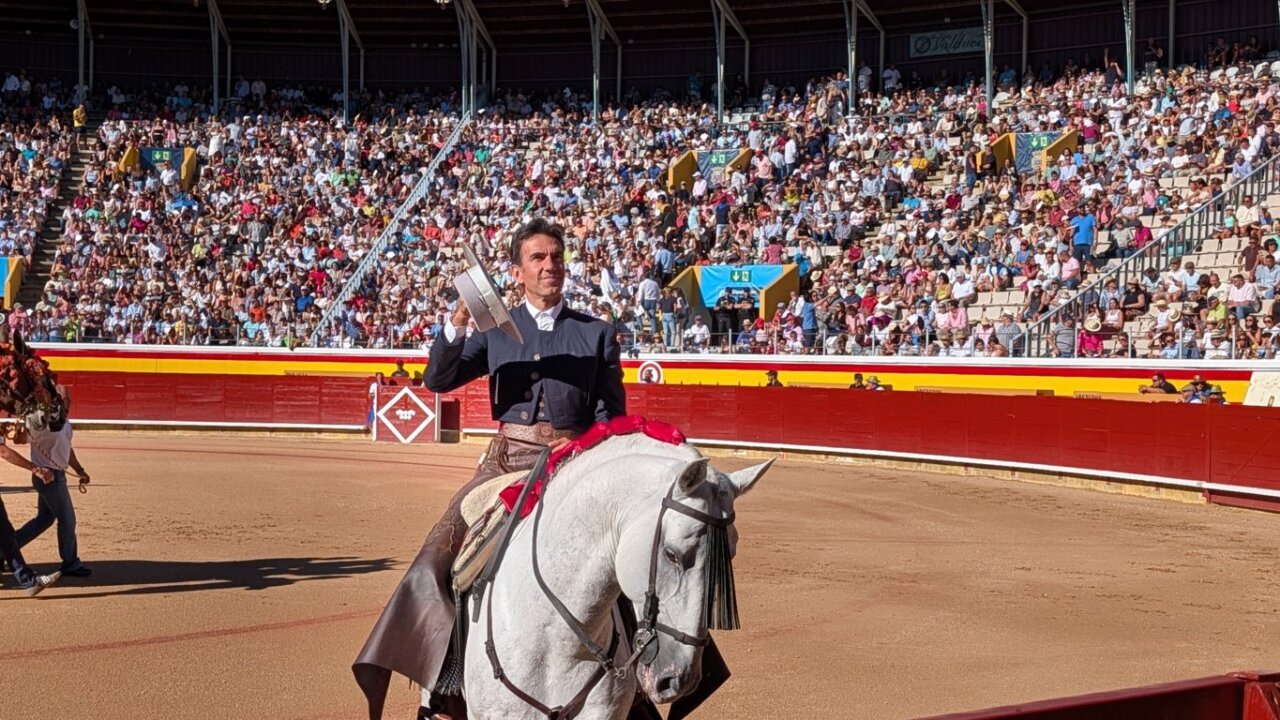 Rejoneador Diego Ventura en la plaza de toros de Palencia