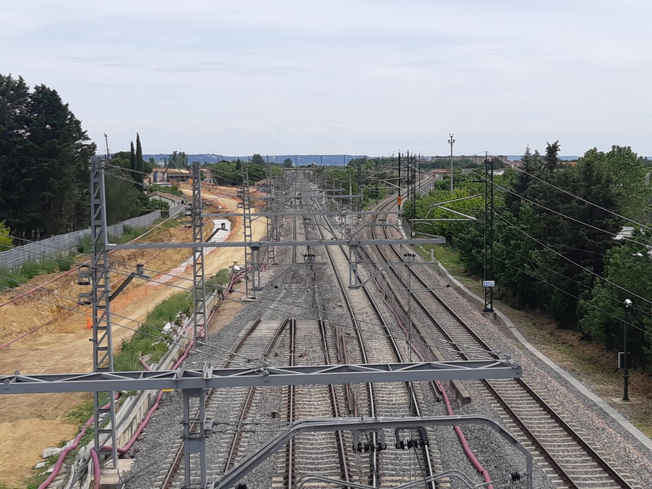 Vista de las obras del cambiador de ancho en Villamuriel de Cerrato