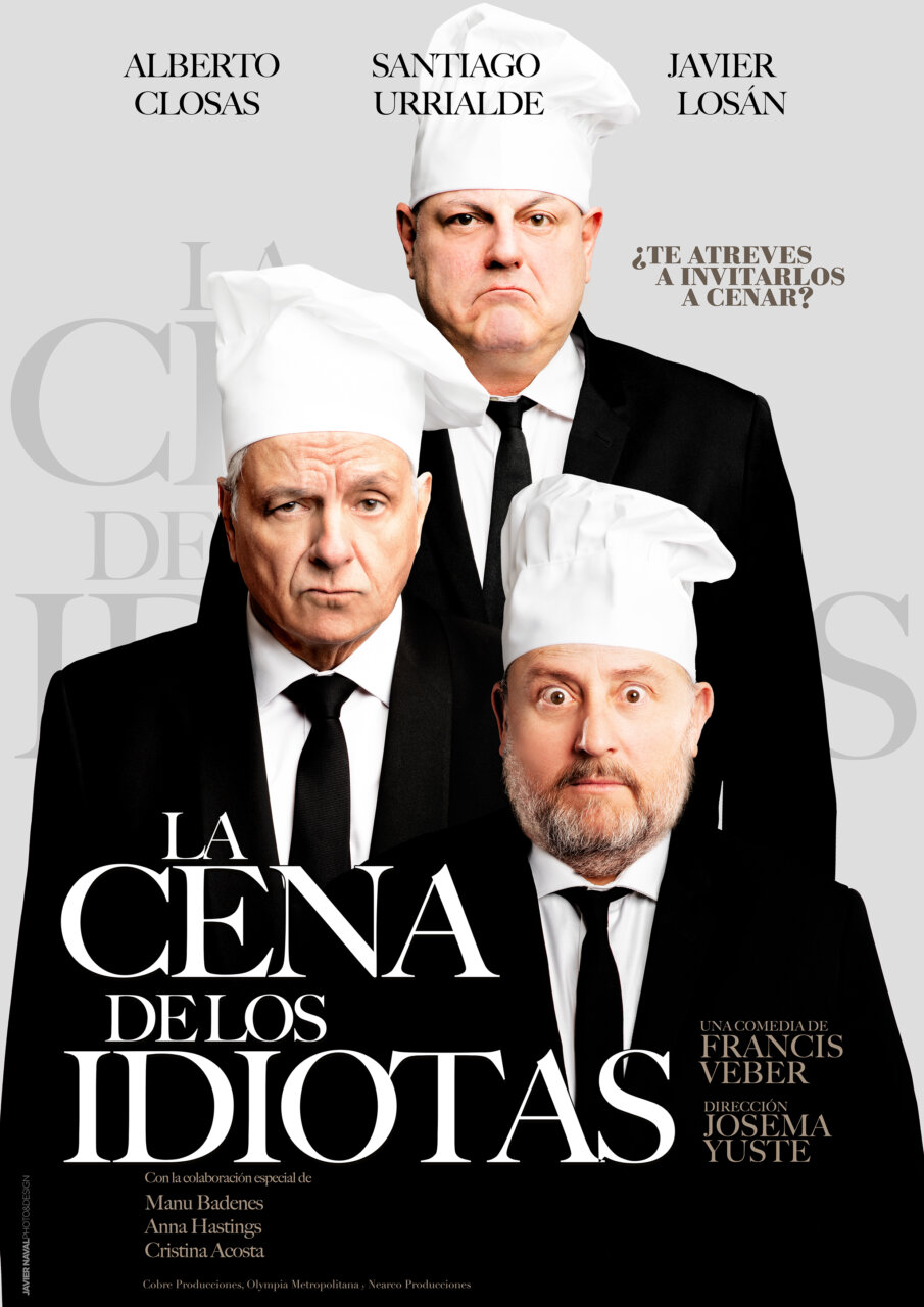 Cartel de la comedia La cena de los idiotas con actores en trajes y gorros de chef