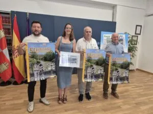 Presentación del 60º Descenso Internacional del Pisuerga con carteles y participantes