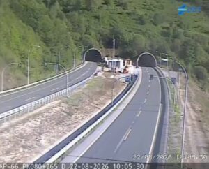Corte de la AP-66 en el túnel del Negrón por desprendimientos