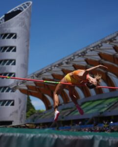 Aitana Alonso saltando en el Mundial sub-20 de Oregón