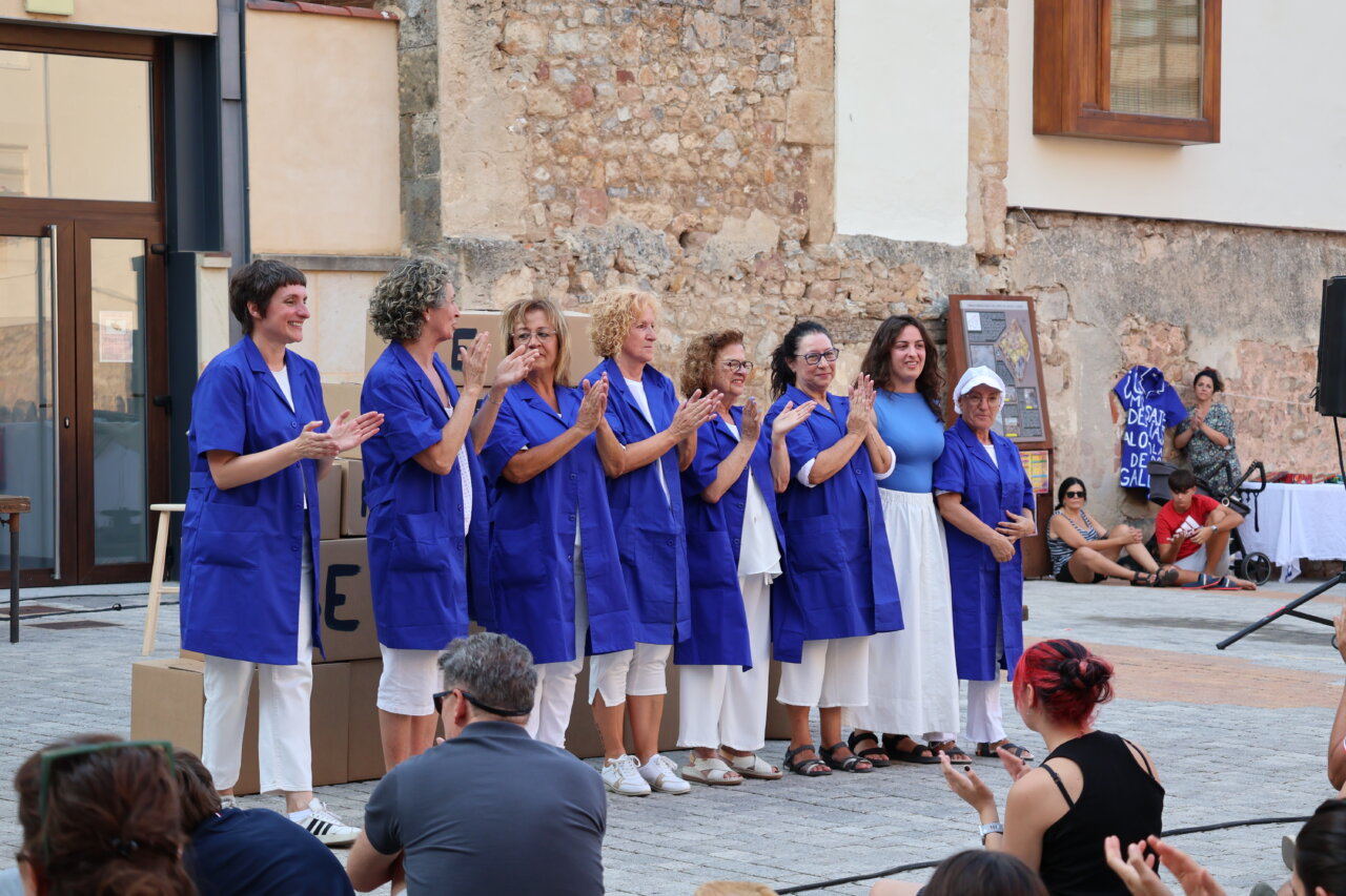 Actuación de La Chivata Teatro durante el Festival ARCA 2026 en Aguilar de Campoo