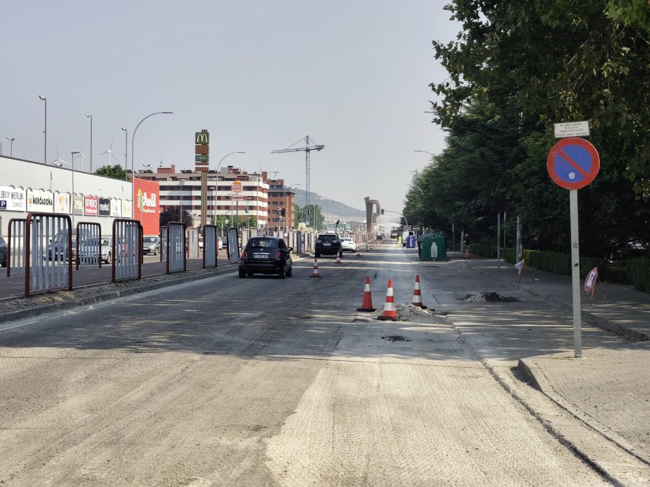 Obras de reasfaltado en la calle Comunidad Europea en Palencia