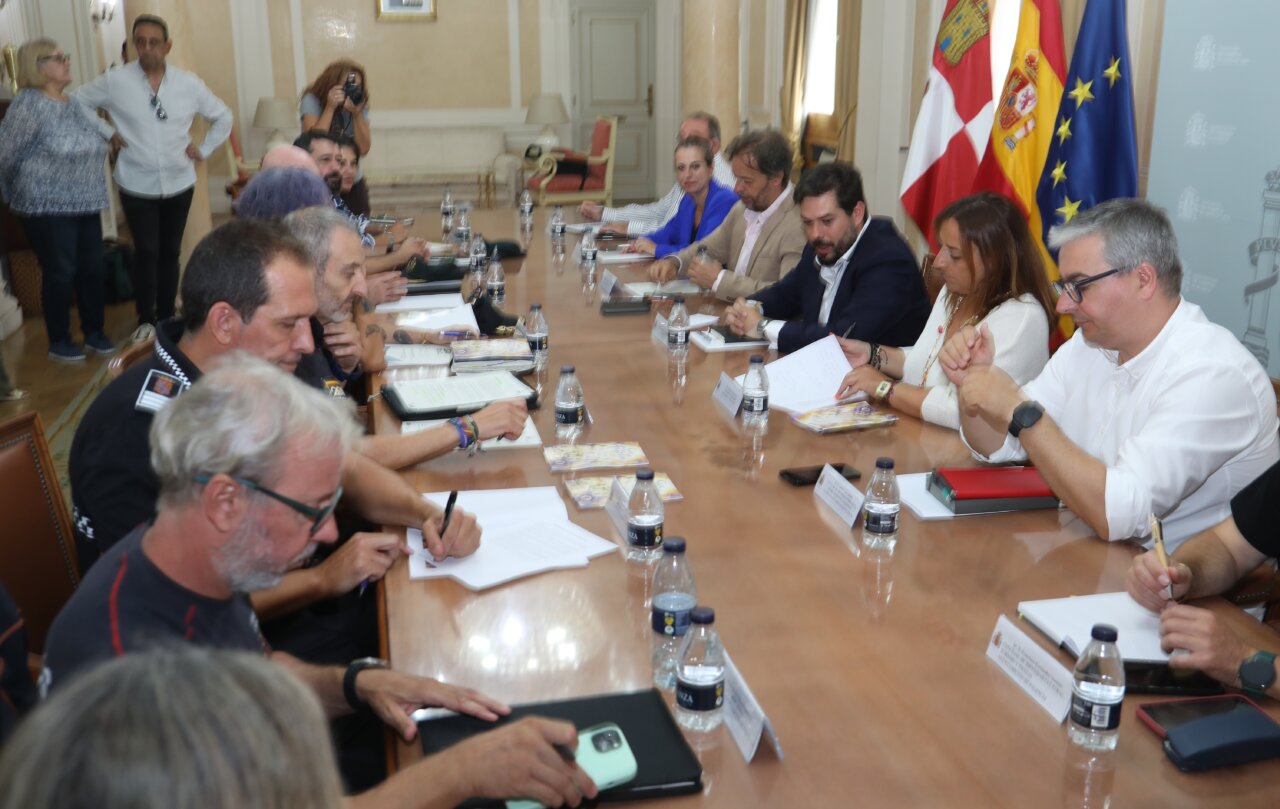 Reunión de la Junta Local de Seguridad para las fiestas de San Antolín en Palencia