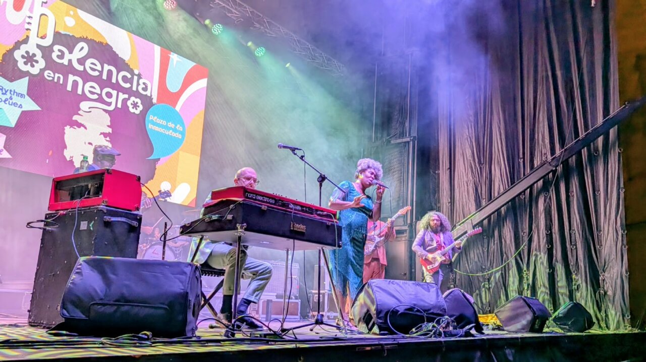 Actuación de Principles of Joy en el festival Palencia en Negro