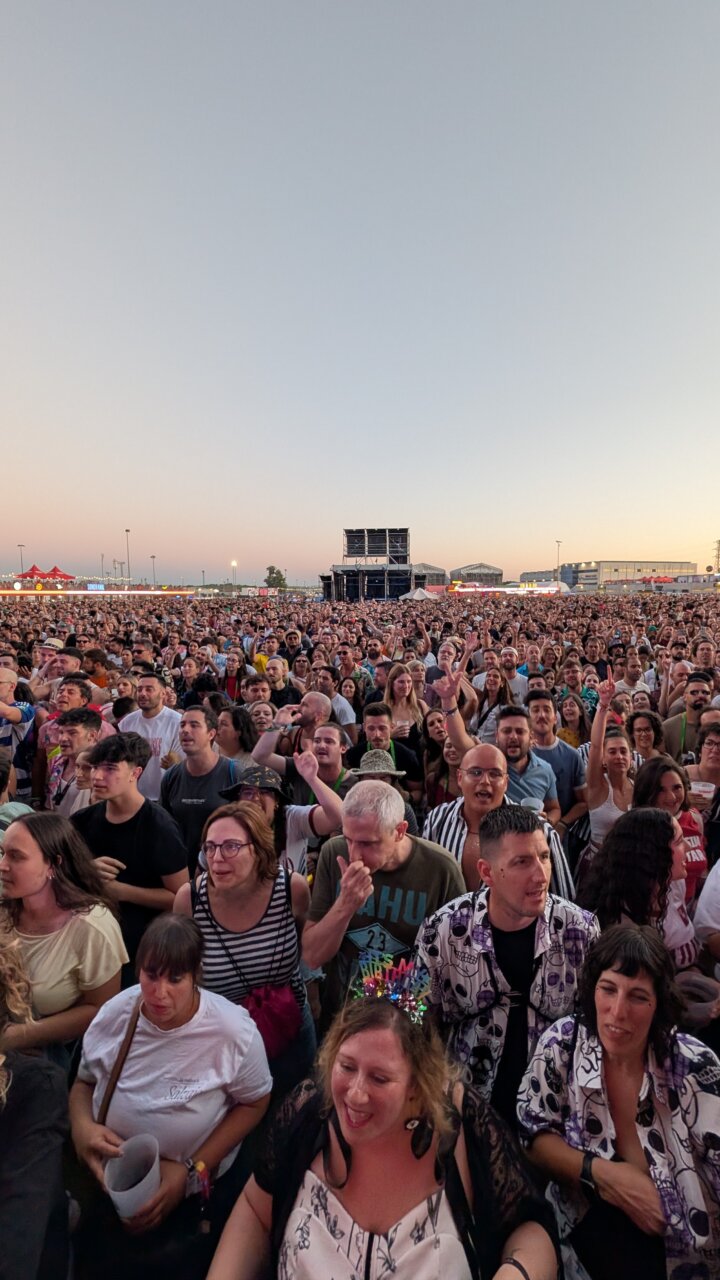 Multitud de personas disfrutando de un concierto en Sonorama 2026