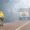 Conductor de autobomba forestal en una carretera durante un incendio