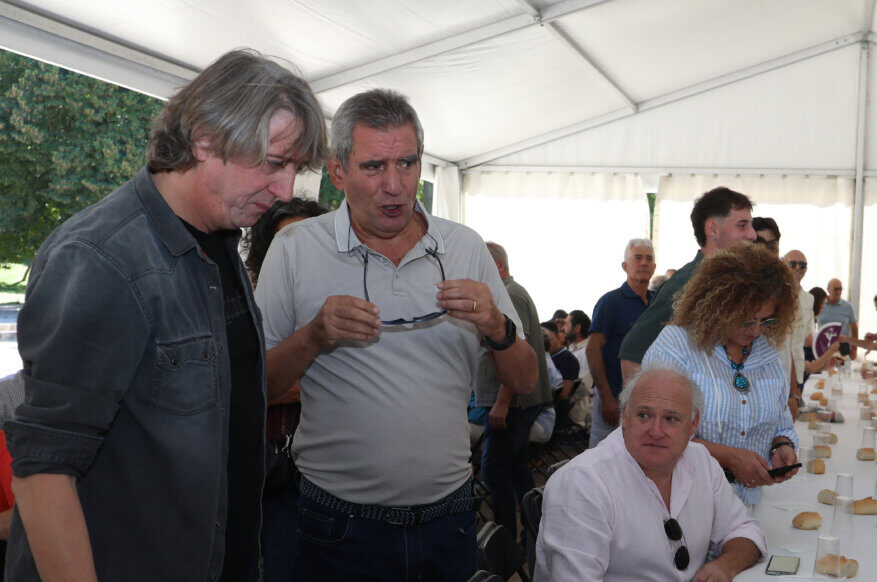 Participantes en la Fiesta de la Rosa del PSOE en Palencia
