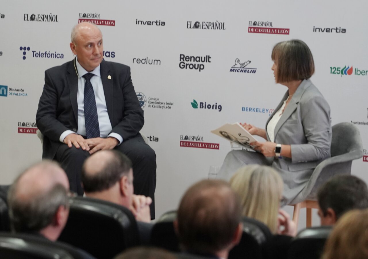 José Vicente de los Mozos durante el foro económico en Castilla y León